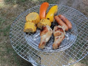 缶ストーブでバーベキュー